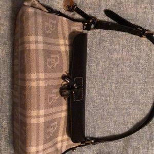 Dooney & Bourke shoulder bag